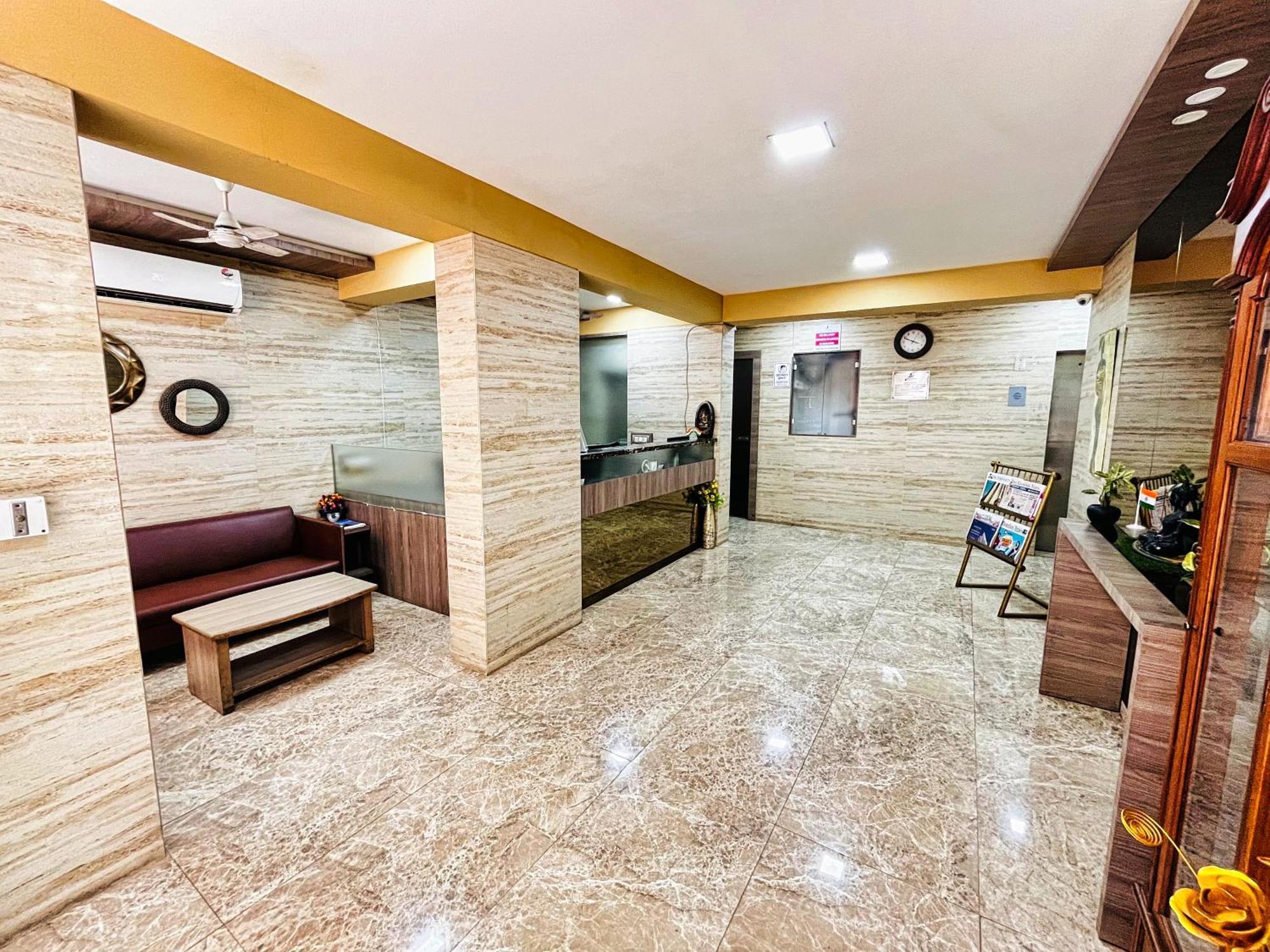 Maxxvalue - Service Apartment Marol Mumbai Eksteriør bilde