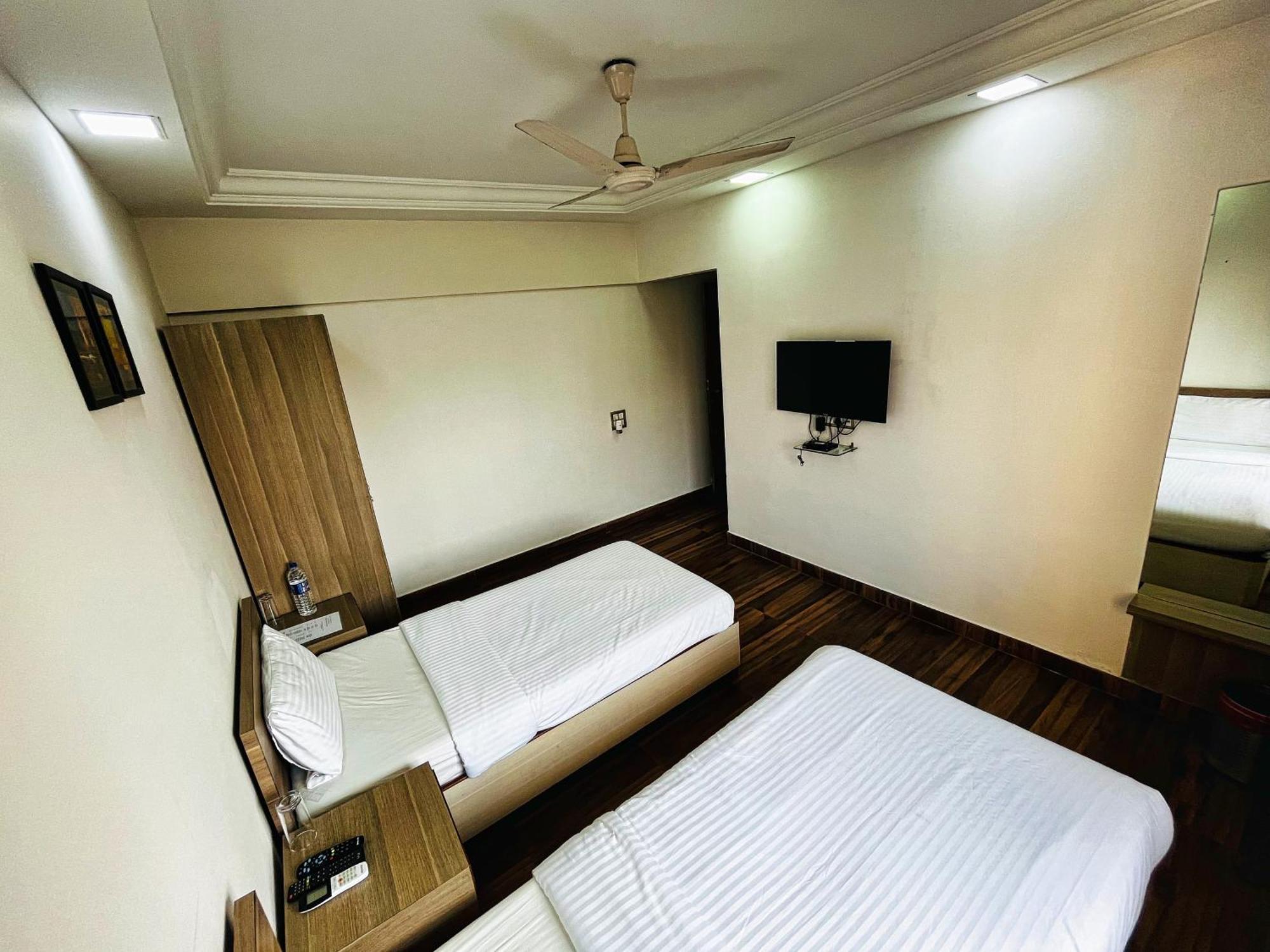 Maxxvalue - Service Apartment Marol Mumbai Eksteriør bilde